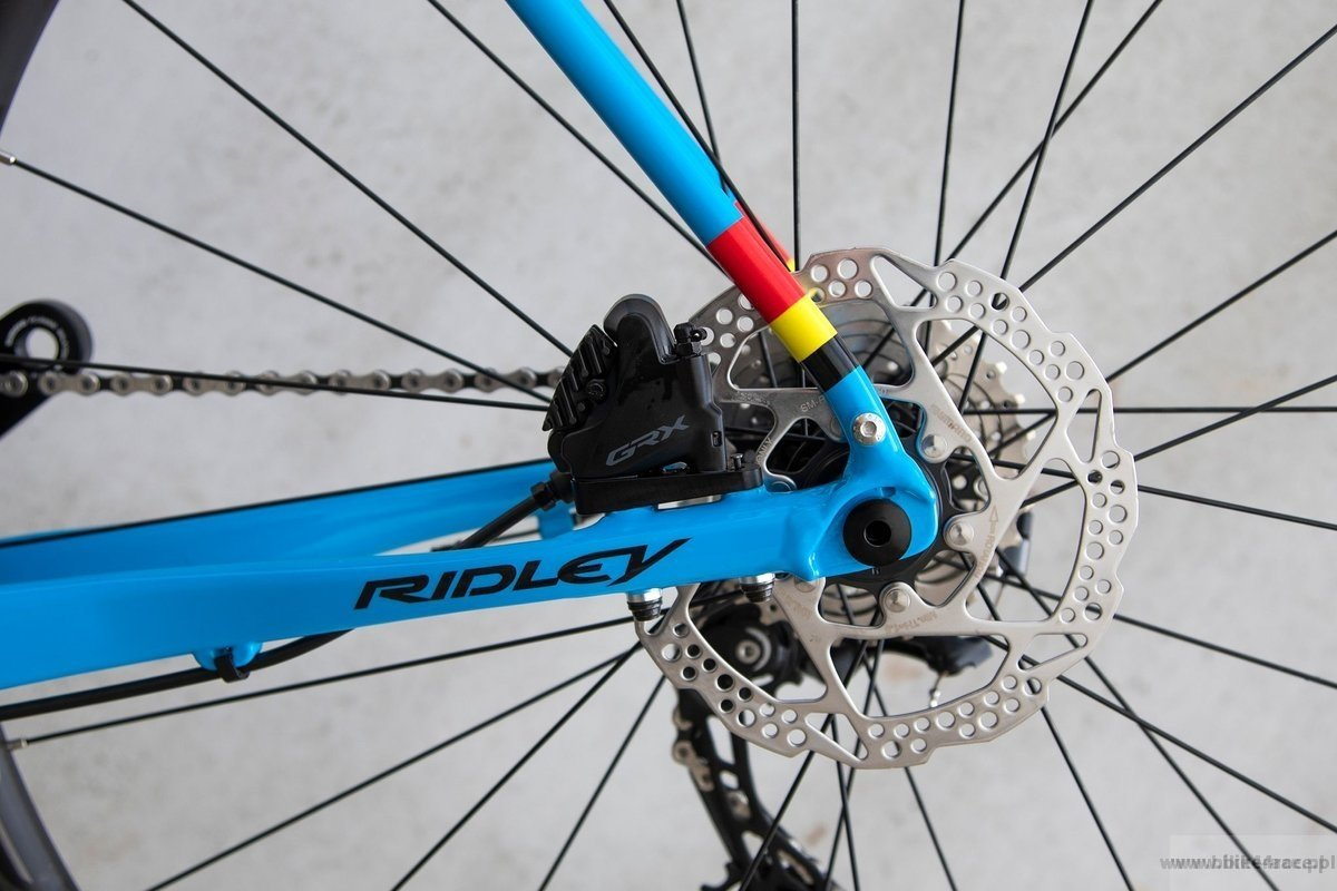 blue gravel bike