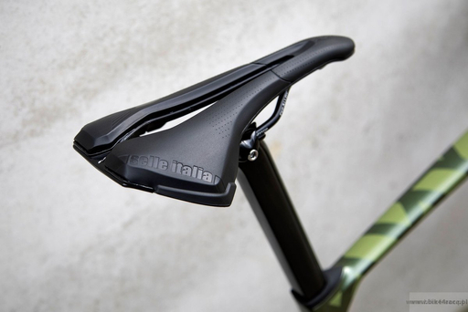 Gravel bicycle RIDLEY KANZO FAST - GRX800 1x11s - color KAF-01As (Army Green Metallic-Gold Metallic)