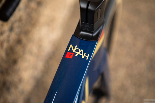 Road bicycle RIDLEY NOAH DISC  - Ultegra 2x11s - color NHD-01As (Deep Dark Blue-Red-Beige)