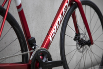 Road bicycle RIDLEY FENIX DISC - 105 Di2 2x12s - color FEN-01Bs (Candy Red Metallic-White-Battleship Grey)