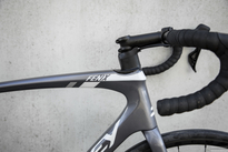 Rower szosowy RIDLEY FENIX DISC - Ultegra 2x11s - kolor FEN-01As (Arctic Grey Metallic-White- Battleship Grey)