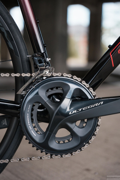Rower szosowy RIDLEY FENIX SL DISC - Ultegra 2x11s - kolor D1078As (Solaris Red-Black)