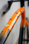 Rower gravel RIDLEY KANZO FAST - GRX800 Di2 Classified 1x11s - kolor D-1077R (Black-Rich Orange Metallic)