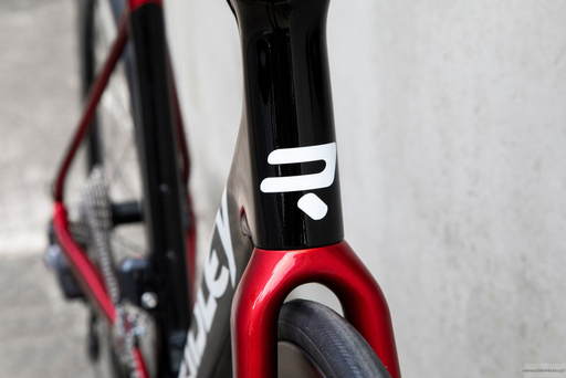 Road bicycle RIDLEY FENIX SLiC - Ultegra Di2 2x12s - color FSD-30As (Black-Candy Red Metallic-White)