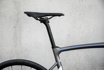 Road bicycle RIDLEY FENIX DISC - Ultegra 2x11s - color FEN-01As (Arctic Grey Metallic-White- Battleship Grey)