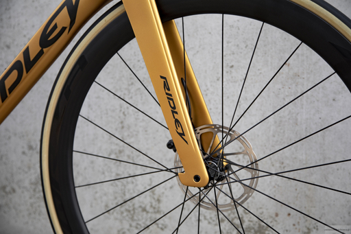 Road bicycle RIDLEY NOAH FAST DISC - 105 Di2 2x12s - color NFD-03Am (Black Metallic-Honey Gold Metallic)