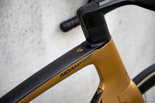 Road bicycle RIDLEY NOAH FAST DISC - 105 Di2 2x12s - color NFD-03Am (Black Metallic-Honey Gold Metallic)