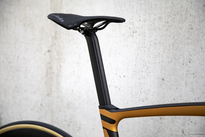 Road bicycle RIDLEY NOAH FAST DISC - 105 Di2 2x12s - color NFD-03Am (Black Metallic-Honey Gold Metallic)