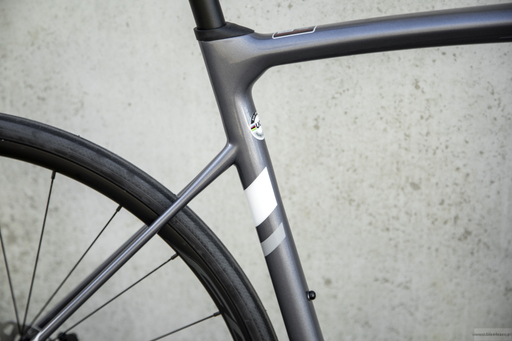 Rower szosowy RIDLEY FENIX DISC - Ultegra 2x11s - kolor FEN-01As (Arctic Grey Metallic-White- Battleship Grey)