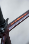 Rower gravel RIDLEY KALAZY - Claris 2x8s - kolor KEC-01Bs (Bourgogne Red Metallic-Orange)