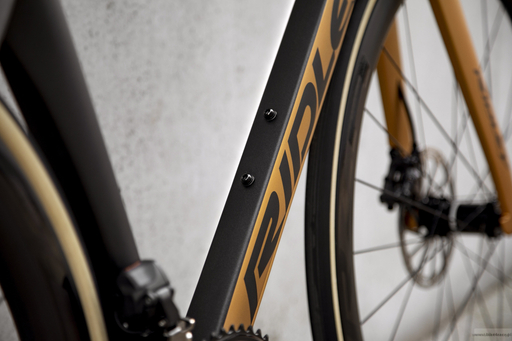 Road bicycle RIDLEY NOAH FAST DISC - 105 Di2 2x12s - color NFD-03Am (Black Metallic-Honey Gold Metallic)