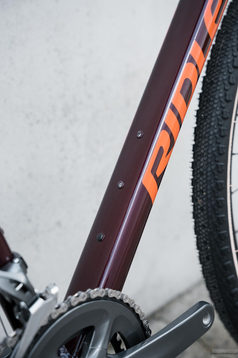 Rower gravel RIDLEY KALAZY - Claris 2x8s - kolor KEC-01Bs (Bourgogne Red Metallic-Orange)