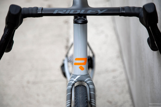 Rower gravel RIDLEY KANZO FAST - Rival eTap AXS XPLR 1x12s - kolor KAF-02As (Battleship Grey-Orange-Dove Grey) 