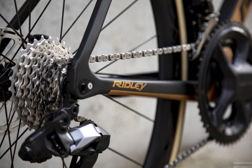 Road bicycle RIDLEY NOAH FAST DISC - Force eTap AXS 2x12s - color NFD-03Am (Black Metallic-Honey Gold Metallic)