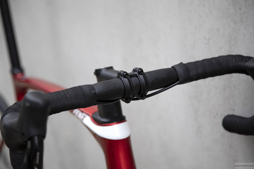 Rower szosowy RIDLEY FENIX DISC - 105 2x11s - kolor FEN-01Bs (Candy Red Metallic-White-Battleship Grey)