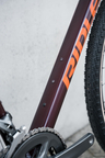 Rower gravel RIDLEY KALAZY - Claris 2x8s - kolor KEC-01Bs (Bourgogne Red Metallic-Orange)