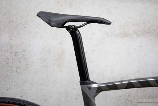 Rama gravel RIDLEY KANZO FAST - kolor KAF-01Bs (Anthracite Metallic-Empress Grey Metallic)