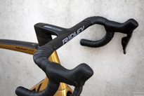 Rower szosowy RIDLEY NOAH FAST DISC - Ultegra Di2 2x12s - kolor NFD-03Am (Black Metallic-Honey Gold Metallic)